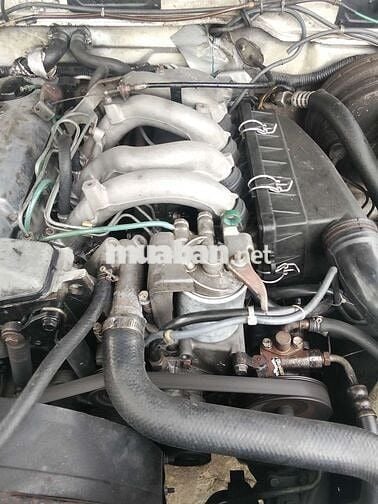 Bán xe 7 chỗ máy dầu,2 cầu còn đủ