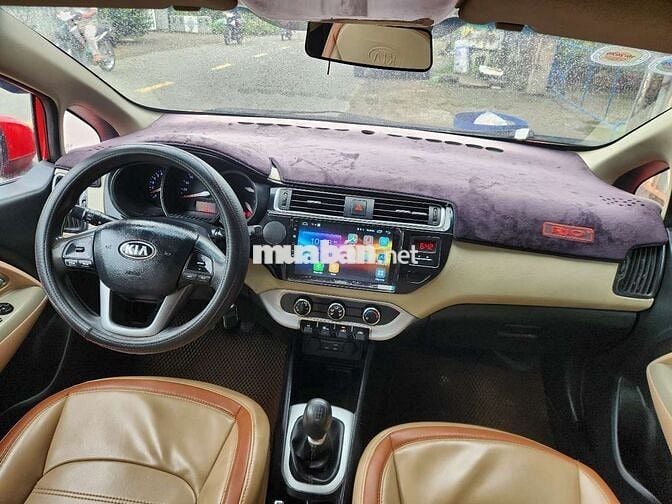 Kia rio 2015 1.4 MT Sedan