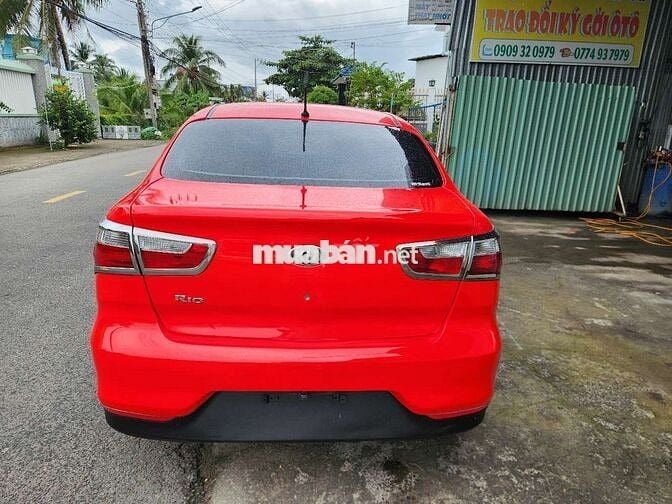 Kia rio 2015 1.4 MT Sedan