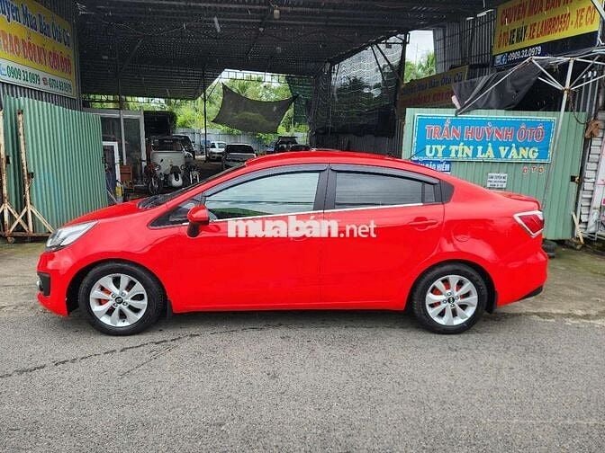 Kia rio 2015 1.4 MT Sedan