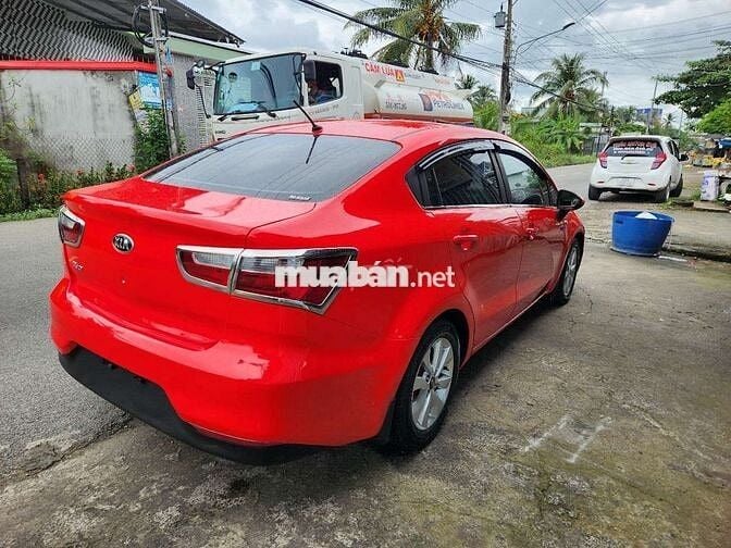 Kia rio 2015 1.4 MT Sedan