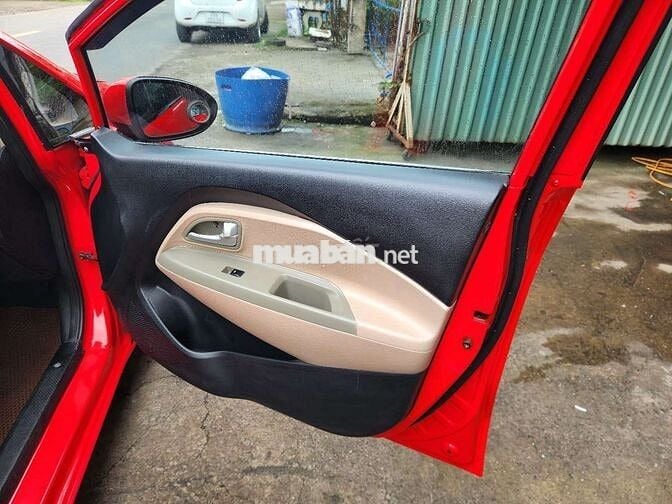 Kia rio 2015 1.4 MT Sedan