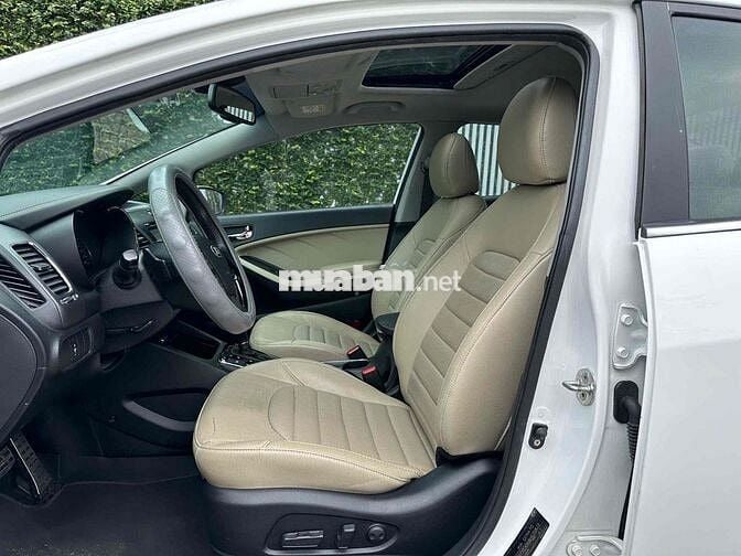 Kia Cerato 2017 1.6 AT - 100000 km