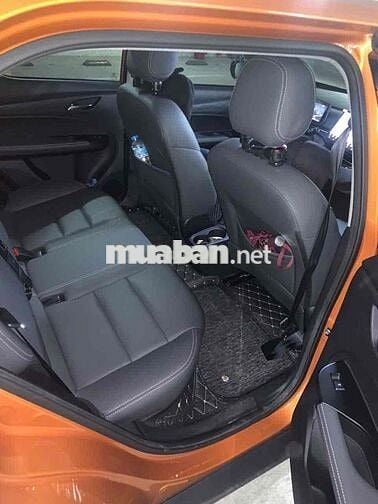 Chính chủ bán xe vf5 plus, màu cam, sx 2023