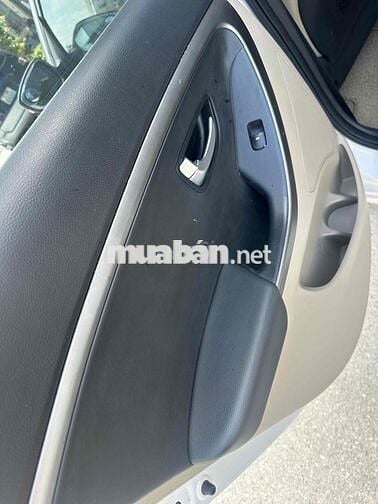 xe nhập khẩu 2012, đi trắc chắn bền bỉ