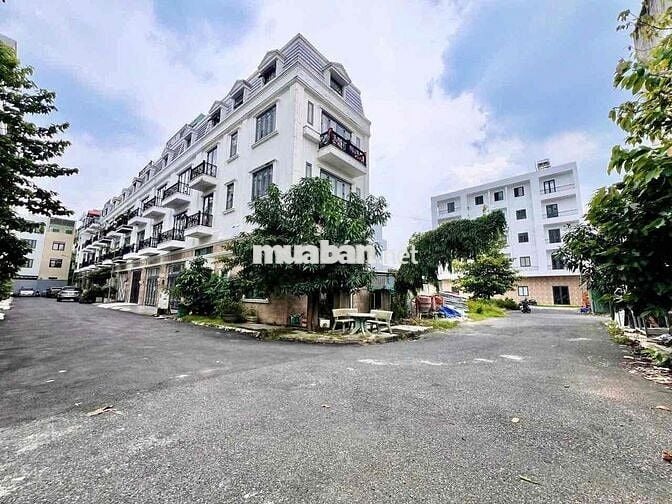 Nhà Đẹp Khu Dân Cư An Lộc , Giáp gò vấp cây cầu