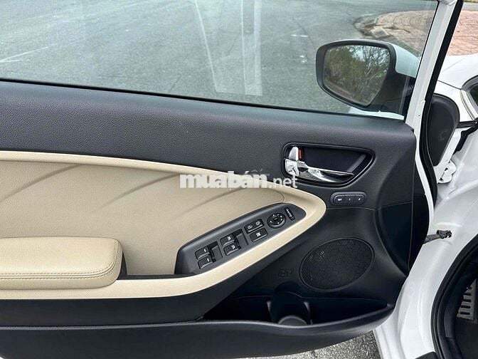 Kia Cerato 2017 1.6 AT - 100000 km