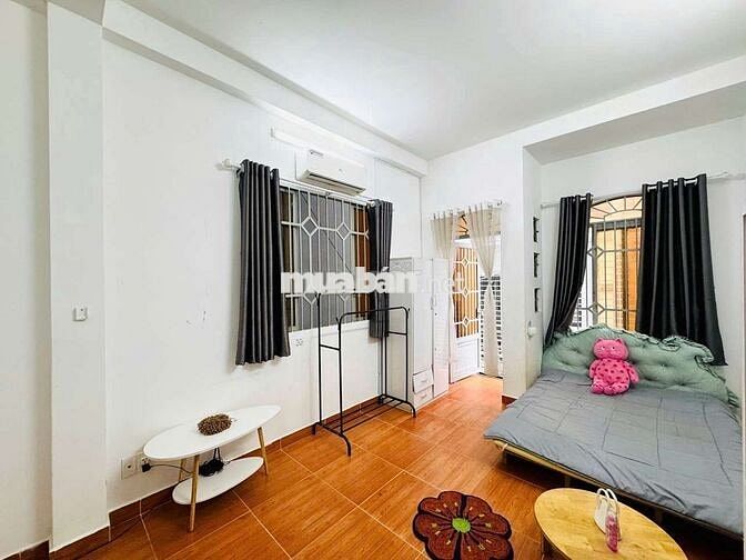 Giá cực rẻ - Phòng ban công 30m2 - Full nội thất - đường Trần Văn Đang