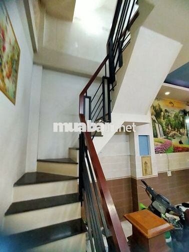 HIẾM CÓ - 4 TẦNG KIÊN CỐ - 4PN - NGANG 4M BỀ THẾ - HẺM ĐẸP 3,5M THÔNG