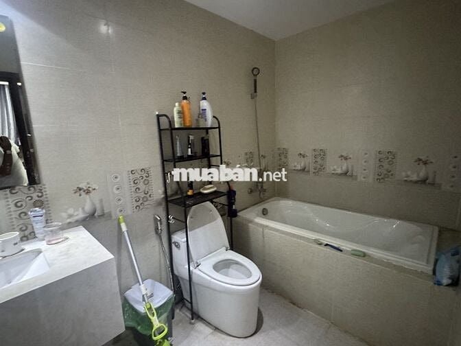 CĂN HỘ REMAX PLAZA QUẬN 6 CỰC HIẾM – VIEW HỒ BƠI, CHỈ 4,1 TỶ