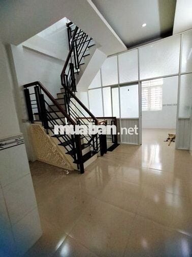 HIẾM CÓ - 4 TẦNG KIÊN CỐ - 4PN - NGANG 4M BỀ THẾ - HẺM ĐẸP 3,5M THÔNG