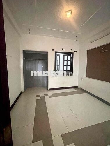 CHO THUÊ NHÀ KINH DOANH MẶT TIỀN ĐÈN GIAO THÔNG NGÃ TƯ CAO BÁ QUÁT