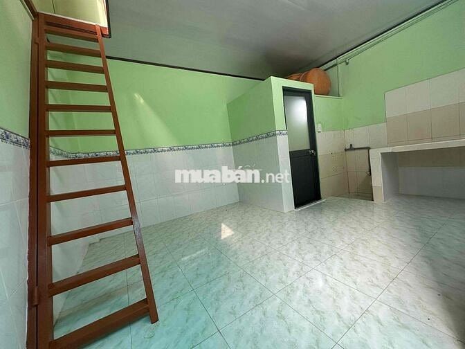 cho thuê nhà trọ nguyên căn giá rẻ,20m2, có gác suốt,hẻm xe hơi