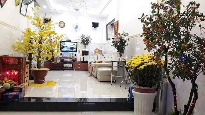 Bán nhà Q10. Hướng Nam, nở hậu chữ L tài lộc, hiếm có