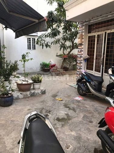 Bán gấp nhà hẻm 1283 Huỳnh Tấn Phát, Q.7, DT: 4,3 x 10m, sổ hồng riêng