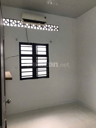 Bán gấp nhà hẻm 1283 Huỳnh Tấn Phát, Q.7, DT: 4,3 x 10m, sổ hồng riêng