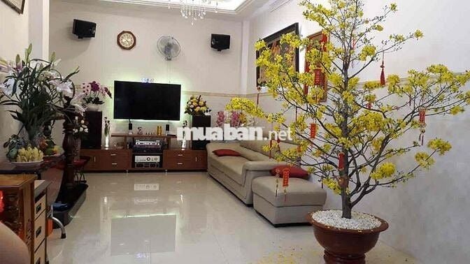 Bán nhà Q10. Hướng Nam, nở hậu chữ L tài lộc, hiếm có