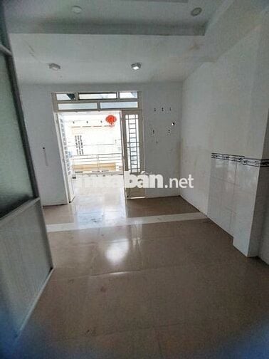 HIẾM CÓ - 4 TẦNG KIÊN CỐ - 4PN - NGANG 4M BỀ THẾ - HẺM ĐẸP 3,5M THÔNG