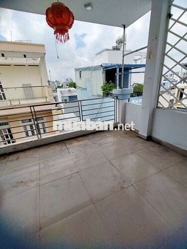 HIẾM CÓ - 4 TẦNG KIÊN CỐ - 4PN - NGANG 4M BỀ THẾ - HẺM ĐẸP 3,5M THÔNG