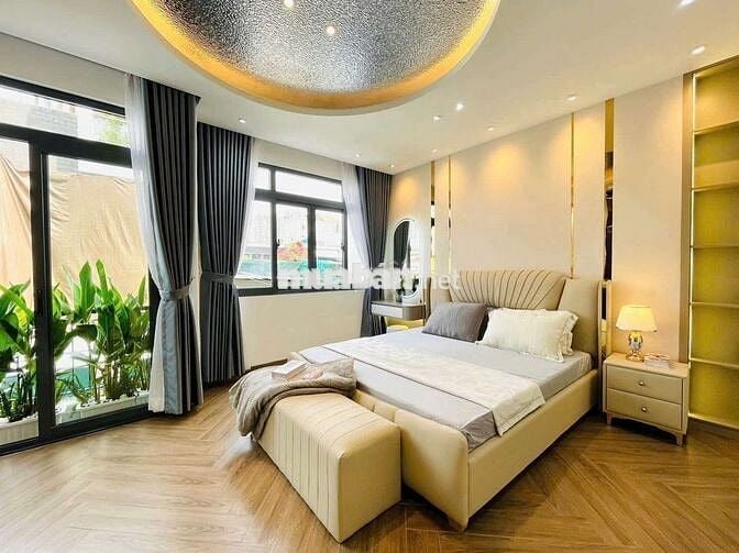 HOT. Nhỉnh 6 Tỷ, gần 50m2, ngang 5.2m, 4 Tầng ngay CV Làng Hoa,Full NT