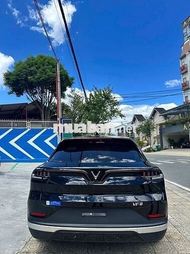 VinFast VF8 2023 Eco - 35599 km