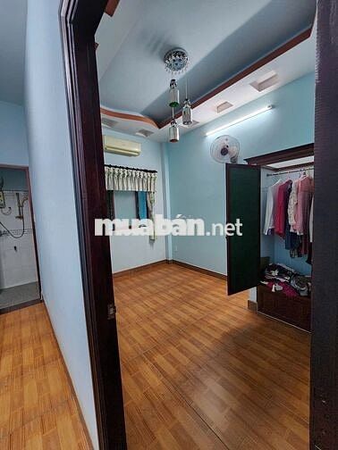 Chính chủ cần bán căn nhà 1/ LÊ ĐỨC THỌ, 3 TẦNG, HẺM XE TẢI.