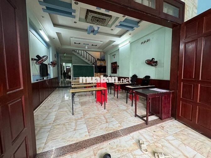 Cho thuê nhà 2 tầng gần trường THPT Đào Sơn Tây 100m2