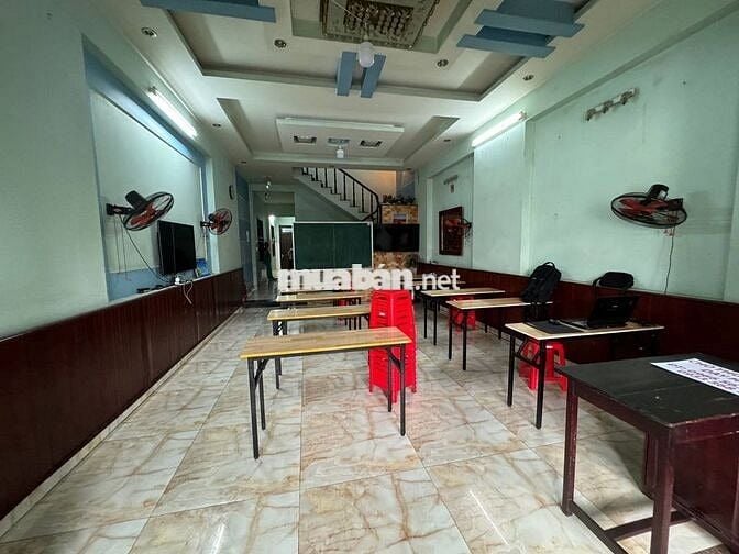 Cho thuê nhà 2 tầng gần trường THPT Đào Sơn Tây 100m2