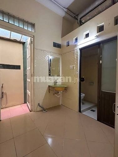 MẶT TIỀN NỘI BỘ P4Q8 48m2 trệt 2 lầu đúc sân thượng 8ty4 tl 