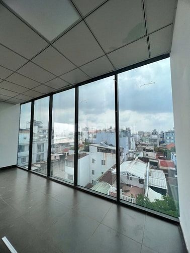 CHO THUÊ VĂN PHÒNG Tân Bình dt 100m2 tại Lê Văn Huân, P.13, TB.