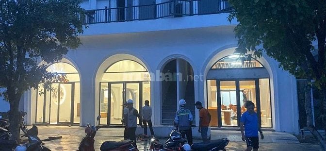 Nhà Mẫu KVG Mozzadiso đang bước vào giai đoạn hoàn thiện 🎉