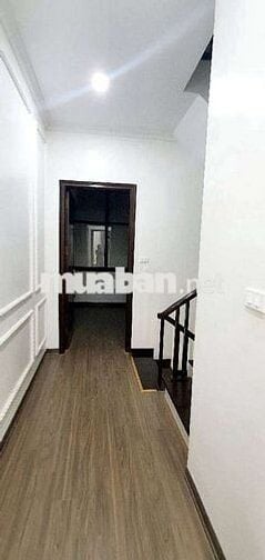 Bán nhà Ngọc Lâm Long Biên,Ô Tô đỗ cửa,DT 48m x 5 tầng.Giá chi 12,7 tỷ