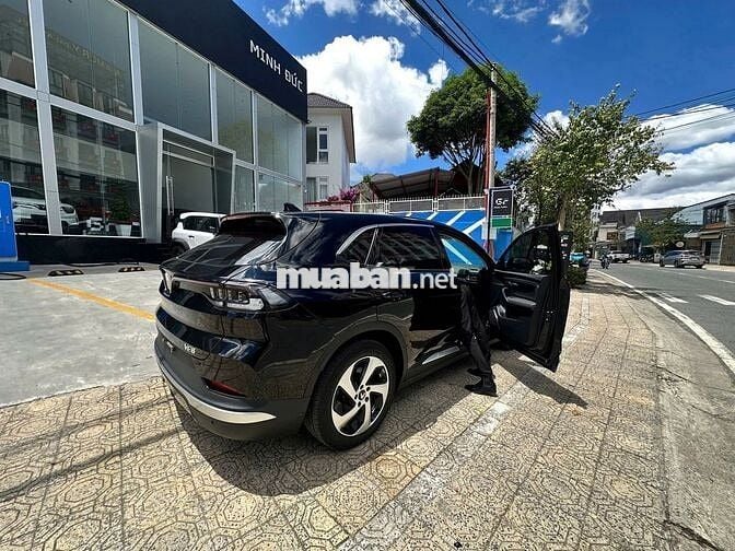 VinFast VF8 2023 Eco - 35599 km