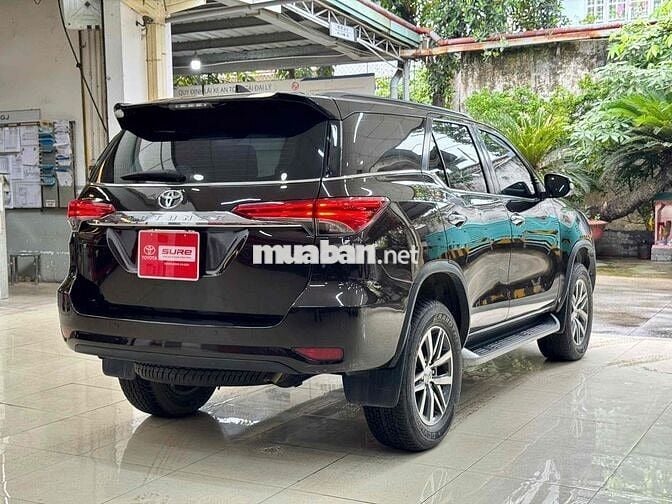 Toyota Fortuner 2 cầu số tự động máy xăng đi 53.00
