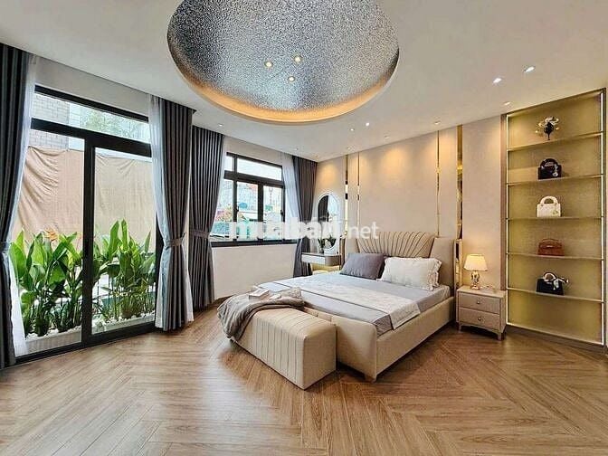 HOT. Nhỉnh 6 Tỷ, gần 50m2, ngang 5.2m, 4 Tầng ngay CV Làng Hoa,Full NT