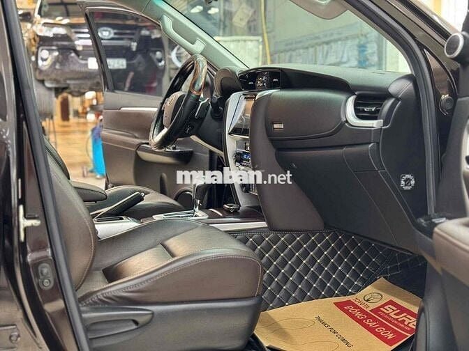 Toyota Fortuner 2 cầu số tự động máy xăng đi 53.00