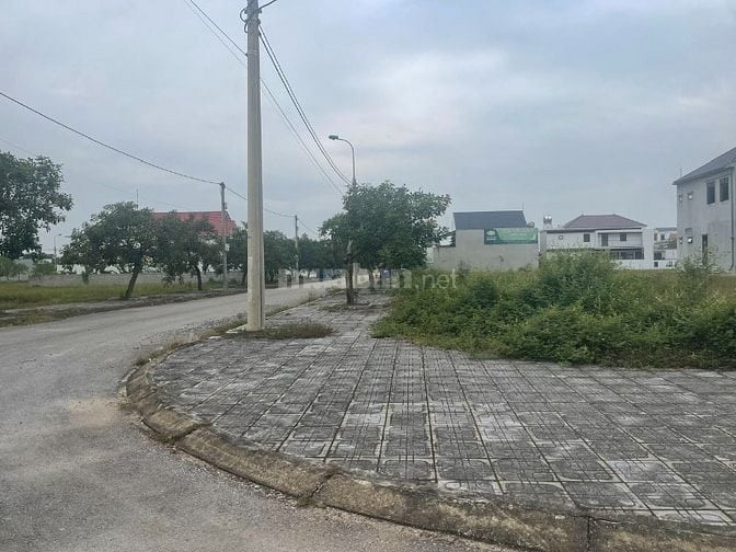 Bán lô đất  10x25, chợ Đà 300m tung tâm Triệu Sơn 