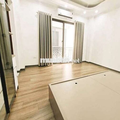 Đông Ngạc - 38m, 2 thoáng - Ô tô đỗ cửa - Sát phố, ngõ thông.