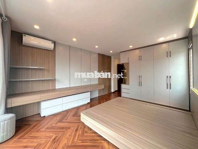 LÔ GÓC 7 TẦNG THANG MÁY LONG BIÊN GARA ÔTÔ 4 PHÒNG NGỦ FULL NỘI THẤT