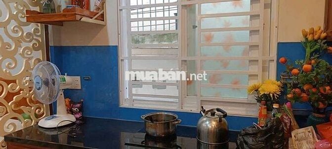 Cho thuê nhà nguyên căn hẻm xe hơi Huỳnh Tấn Phát full nội thất