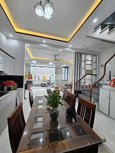 Cần bán căn nhà 4 tầng full nội thất tại 263 Lạch Tray Hải Phòng