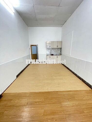 PHÒNG TRỌ GIÁ RẺ 30M2 NGAY CẦU CHÁNH HƯNG