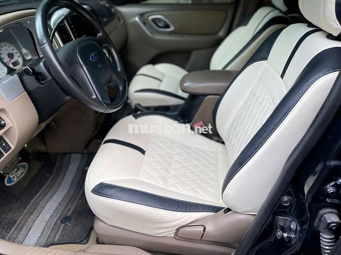 Ford Escape XLT 2001 số tự động 5 chỗ