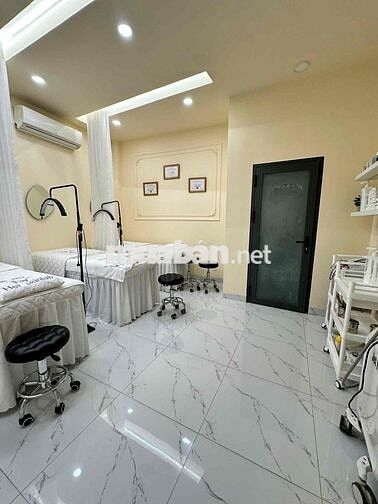 🏠BỀ NGANG LỚN - GẦN MẶT TIỀN ĐƯỜNG - - NHÀ SẴN NỘI THẤT ĐẸP