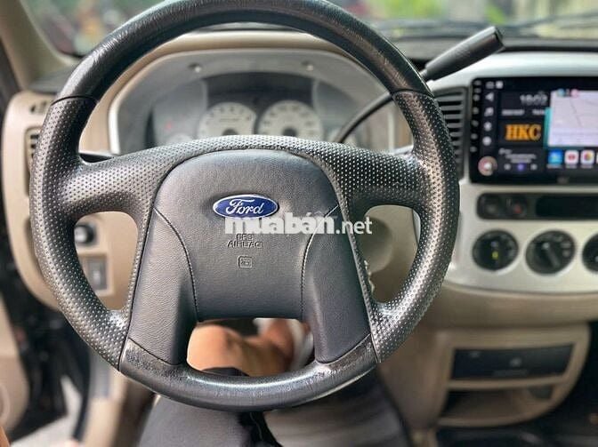 Ford Escape XLT 2001 số tự động 5 chỗ
