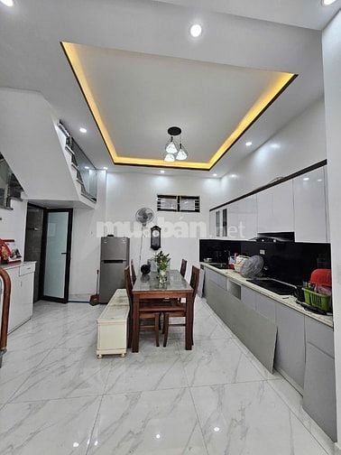 Cần bán căn nhà 4 tầng full nội thất tại 263 Lạch Tray Hải Phòng