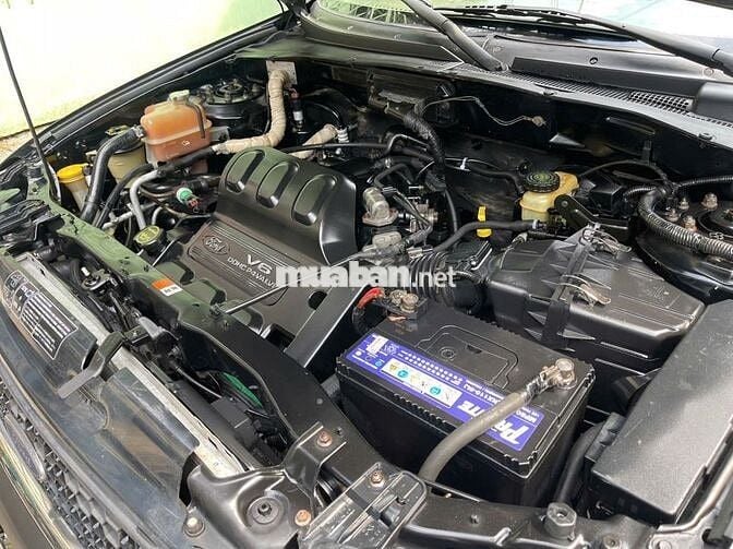 Ford Escape XLT 2001 số tự động 5 chỗ