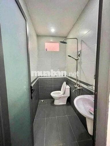 nhà 4 tầng 4 pn 4wc , hẻm 151 Liên Khu 4 5. BHH B Bình Tân
