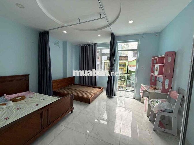 Studio ban công tách bếp có bồn tắm 3tr5-5tr6 1PN-2PN