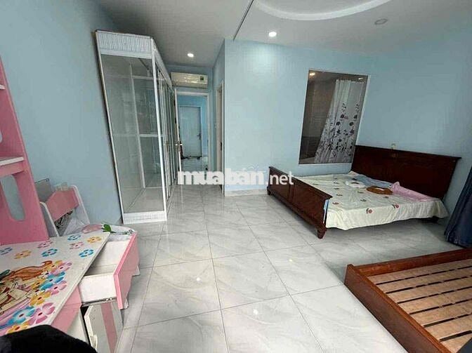 Studio ban công tách bếp có bồn tắm 3tr5-5tr6 1PN-2PN